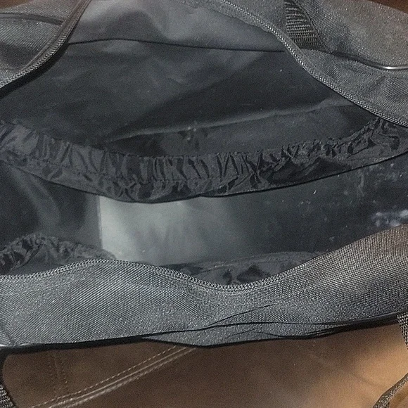 Harley-Davidson Black Duffel or Saddle Bag. Very good condition. Desirable! - Picture 7 of 9